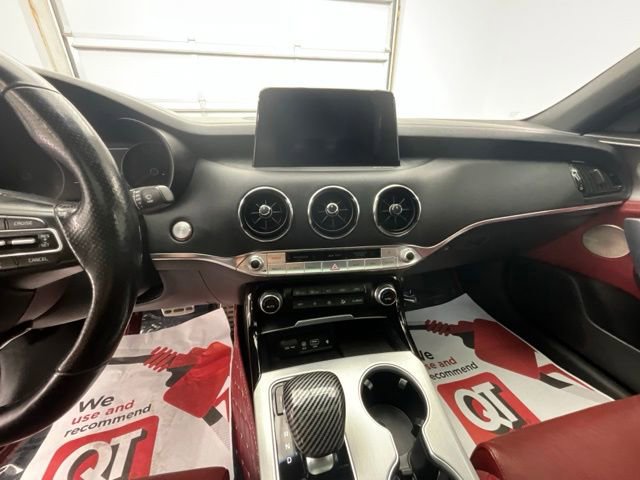 Used 2019 Kia Stinger GT2 AWD/4WD image 11