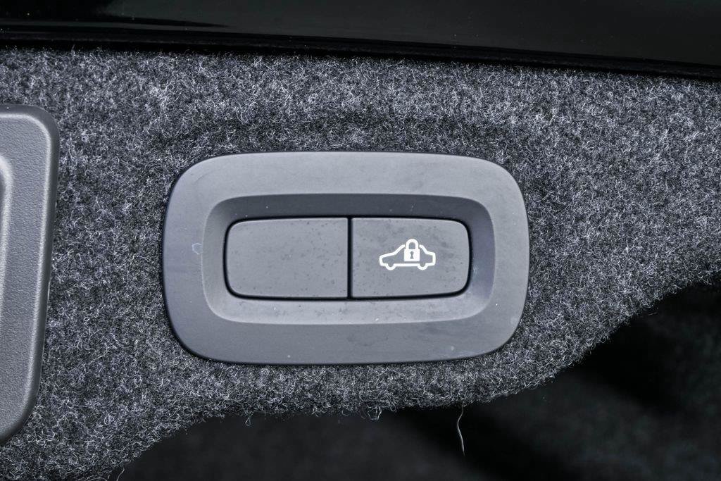Used 2021 Volvo S60 T5 Inscription FWD image 30