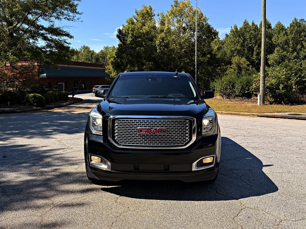 Used 2017 GMC Yukon XL Denali w/ Open Road Package RWD image 2