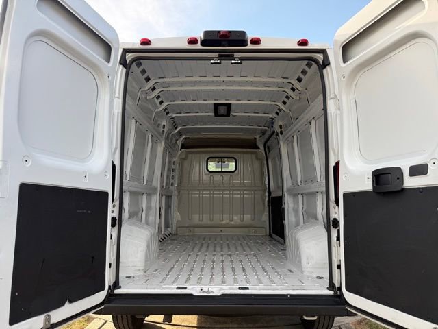 Used 2025 RAM ProMaster 2500 w/ Convenience Group FWD image 27