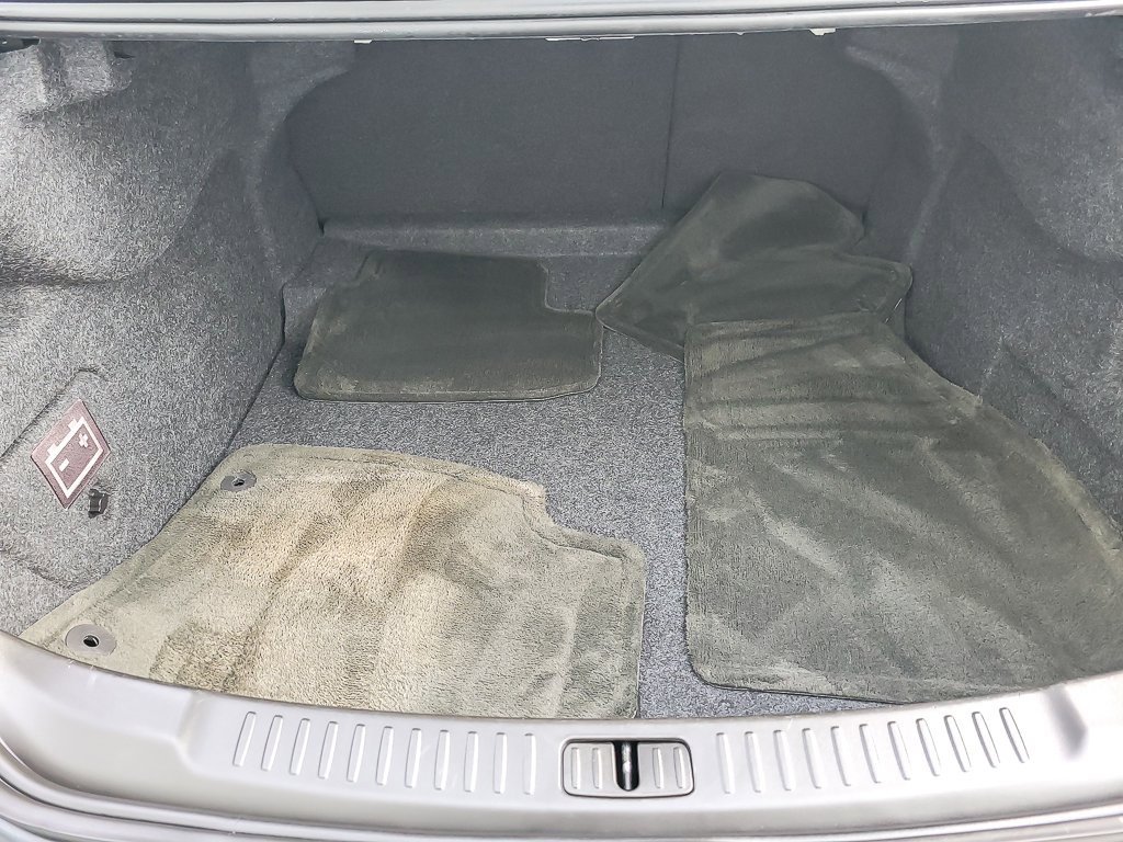 Used 2015 Chevrolet Malibu LT w/ Power Convenience Package image 16