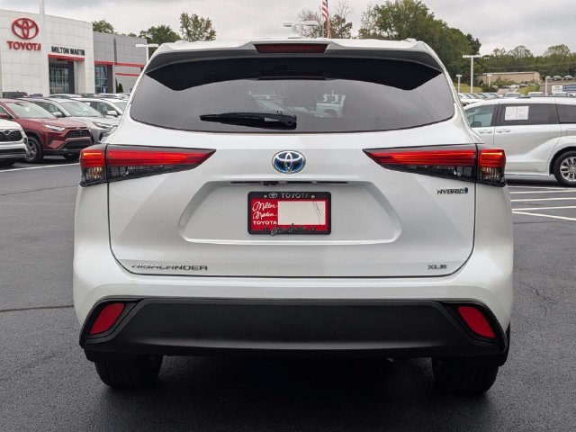 Used 2023 Toyota Highlander Bronze Edition AWD/4WD image 8