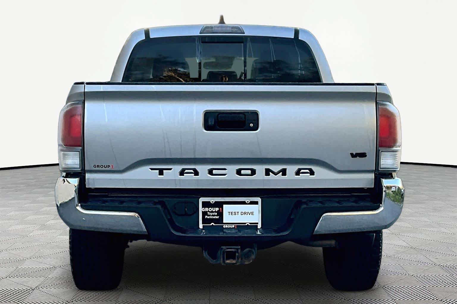 Used 2023 Toyota Tacoma TRD Off-Road w/ Black Out Package (TMS) AWD/4WD image 5