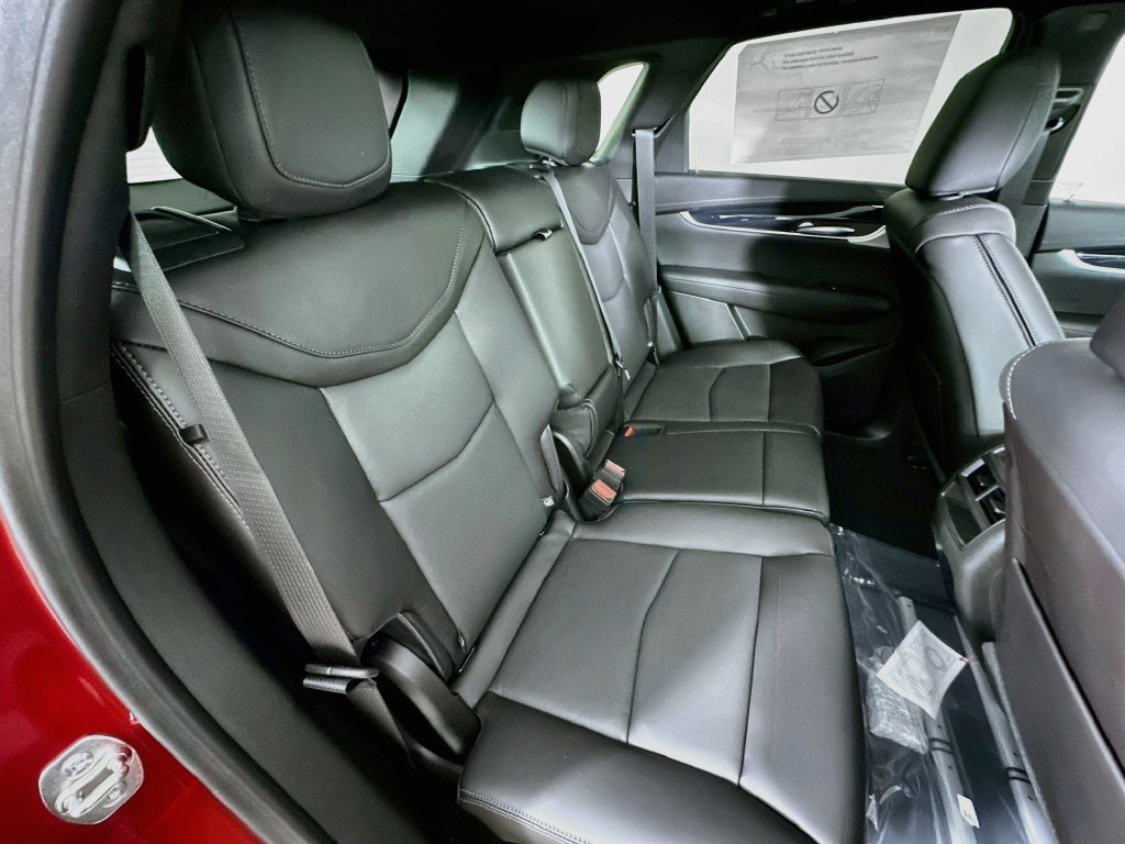 New 2026 Cadillac XT5 Premium Luxury w/ LPO, Floor Liner Package AWD/4WD image 35