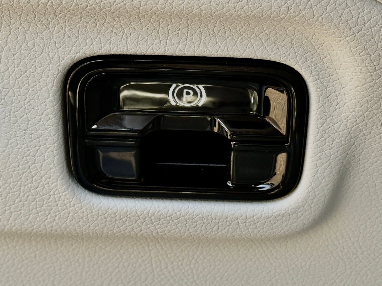Used 2023 Mercedes-Benz EQE 350+ Sedan image 29