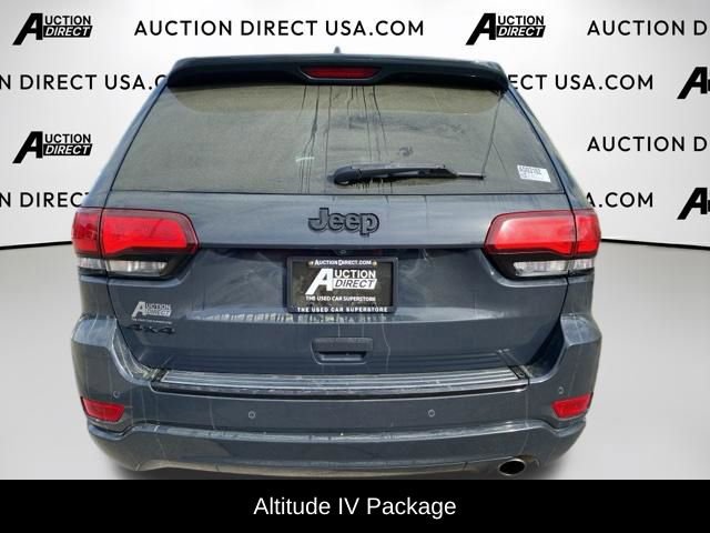Used 2018 Jeep Grand Cherokee Altitude AWD/4WD image 5