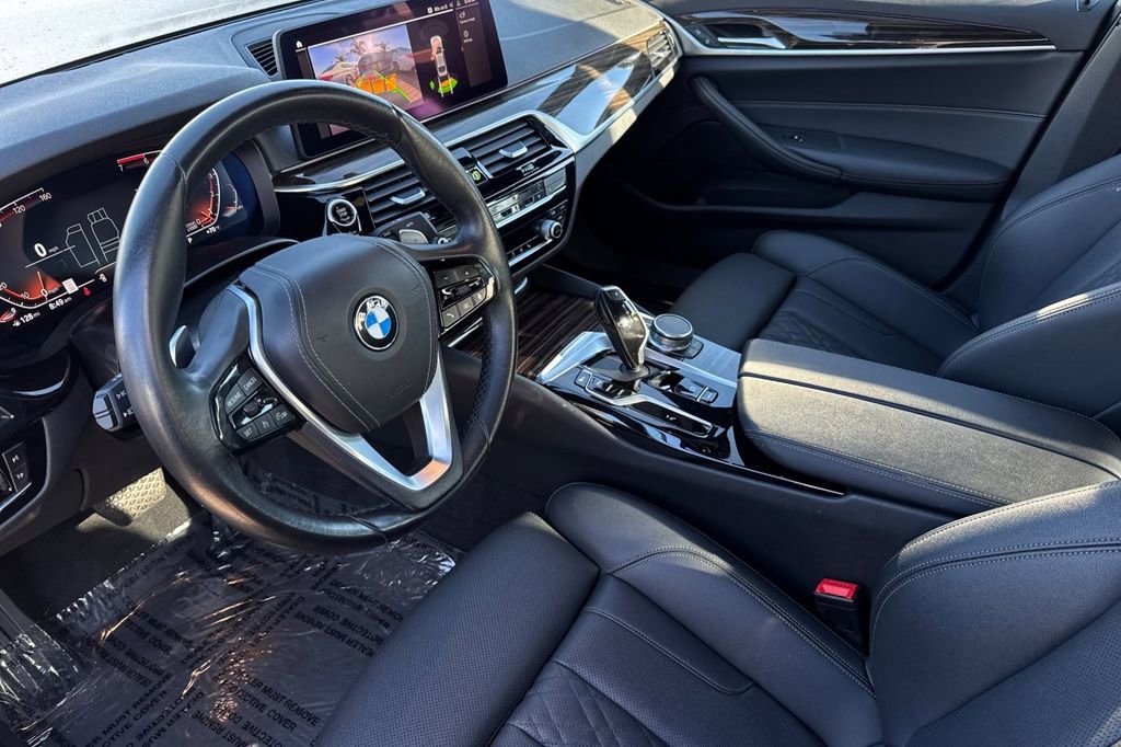 Used 2021 BMW 530i w/ Convenience Package image 9