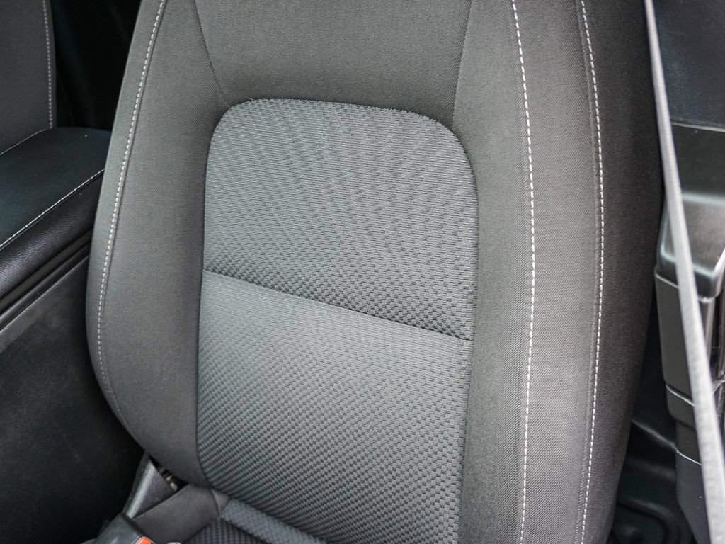 Used 2022 Chevrolet Colorado LT w/ Fleet Safety Package RWD image 21
