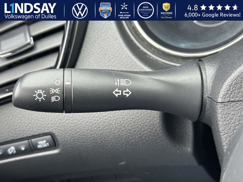 Used 2018 Nissan Rogue Sport S image 21