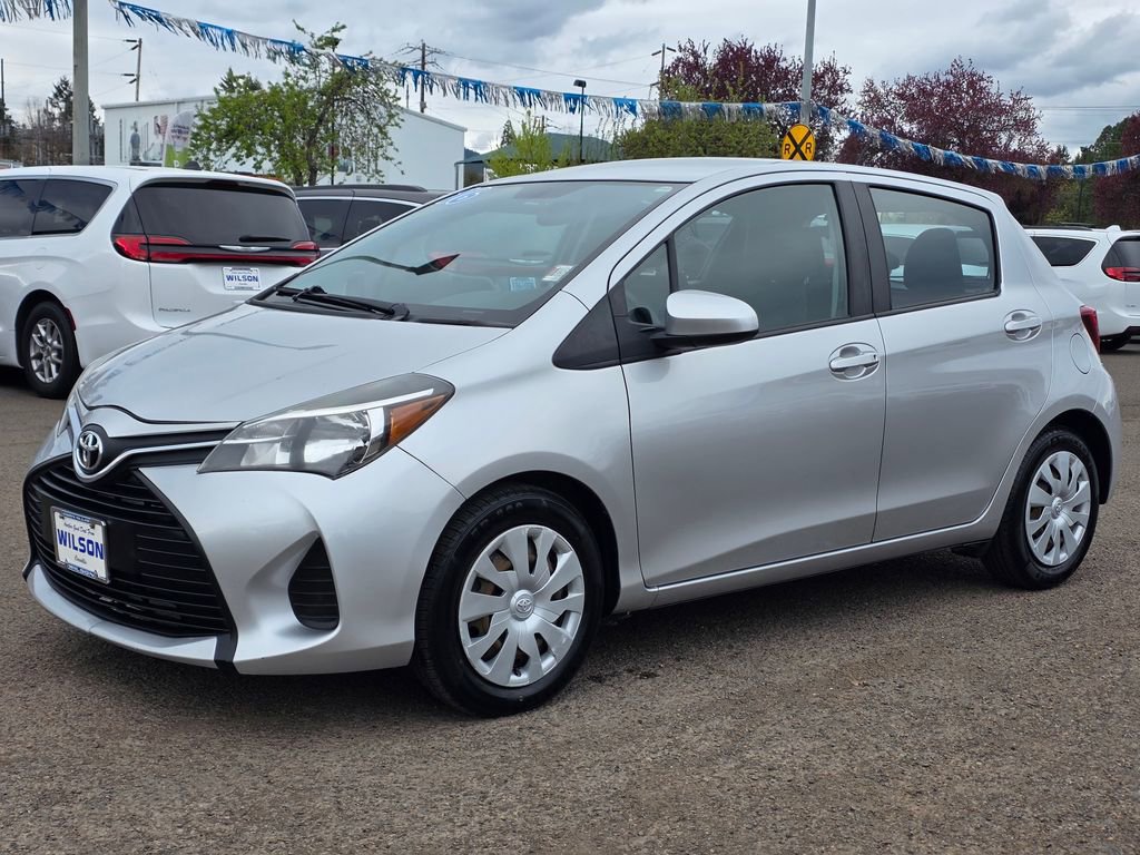 Used 2016 Toyota Yaris L image 1