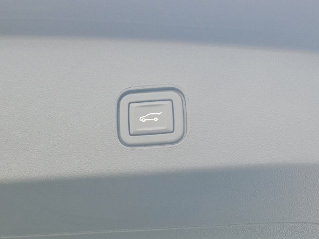 Certified 2024 Cadillac Lyriq Luxury w/ LPO, Floor Liner Package AWD/4WD image 28