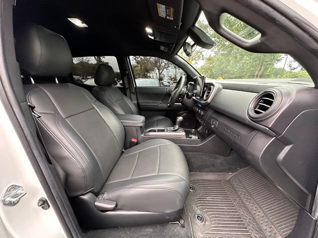 Used 2023 Toyota Tacoma TRD Sport AWD/4WD image 29