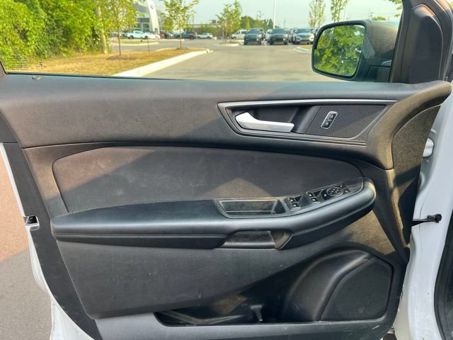 Used 2015 Ford Edge SE AWD/4WD image 16