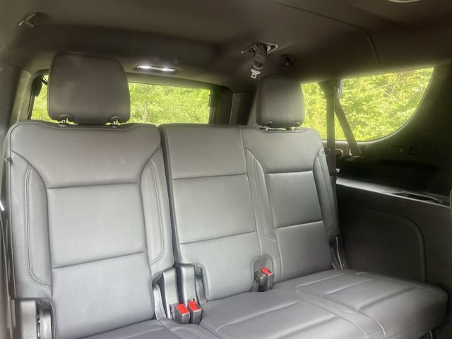 Certified 2026 Chevrolet Suburban LT w/ Comfort Package AWD/4WD image 24