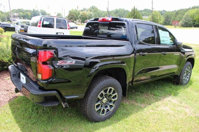 New 2025 Chevrolet Colorado Z71 w/ Technology Package AWD/4WD image 5