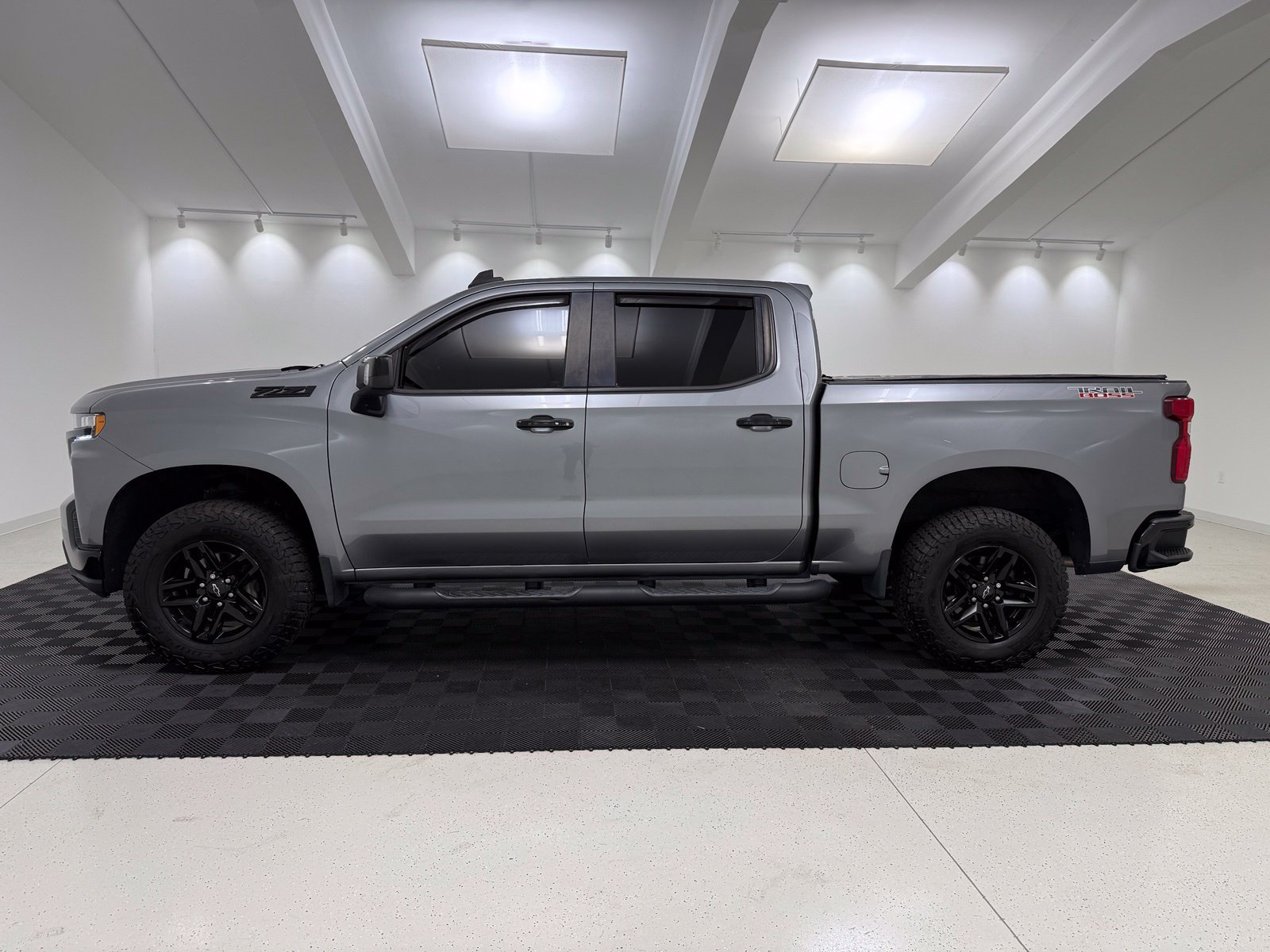 Used 2021 Chevrolet Silverado 1500 LT Trail Boss AWD/4WD image 4