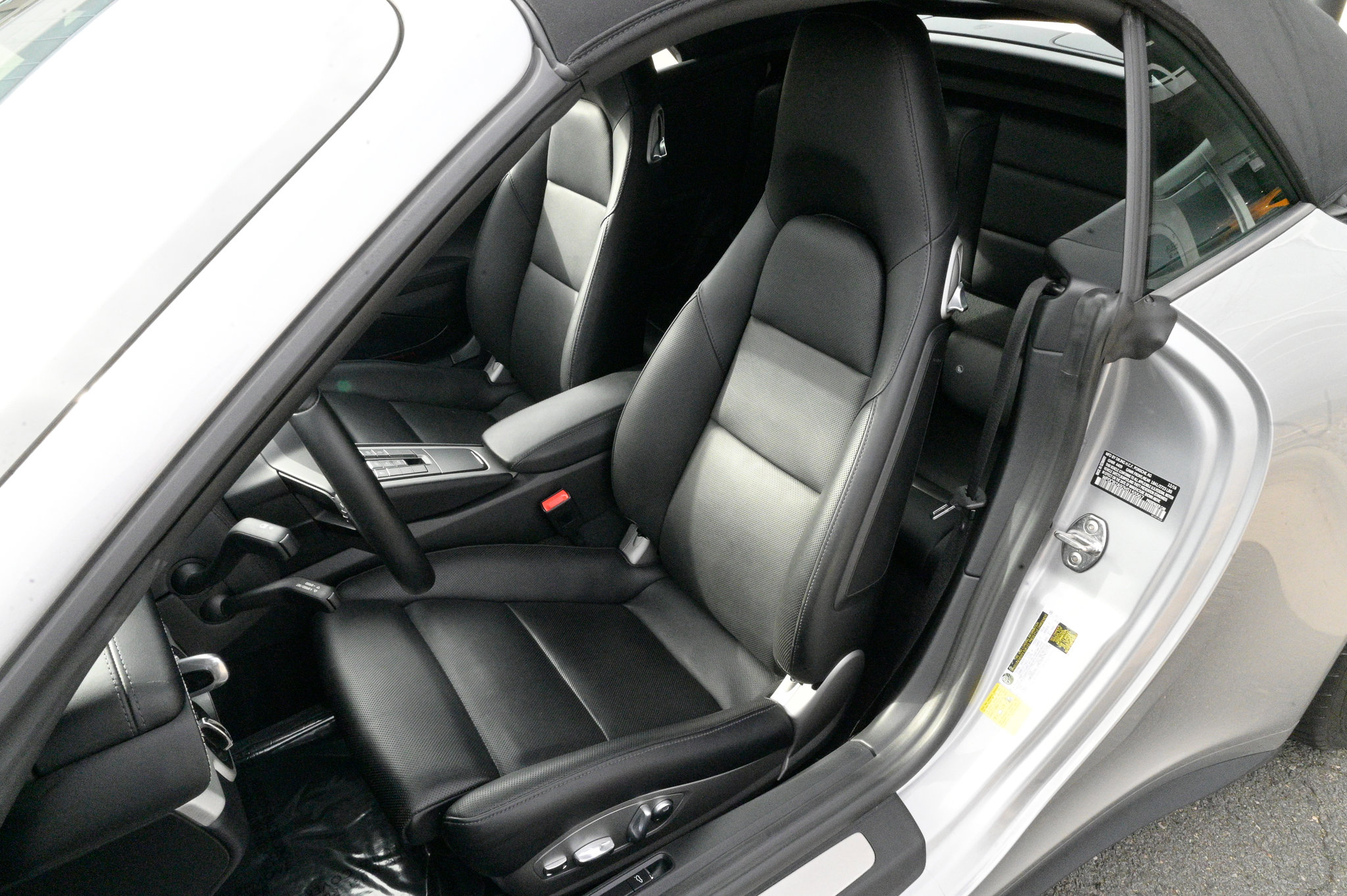 Used 2017 Porsche 911 Carrera 4S image 18