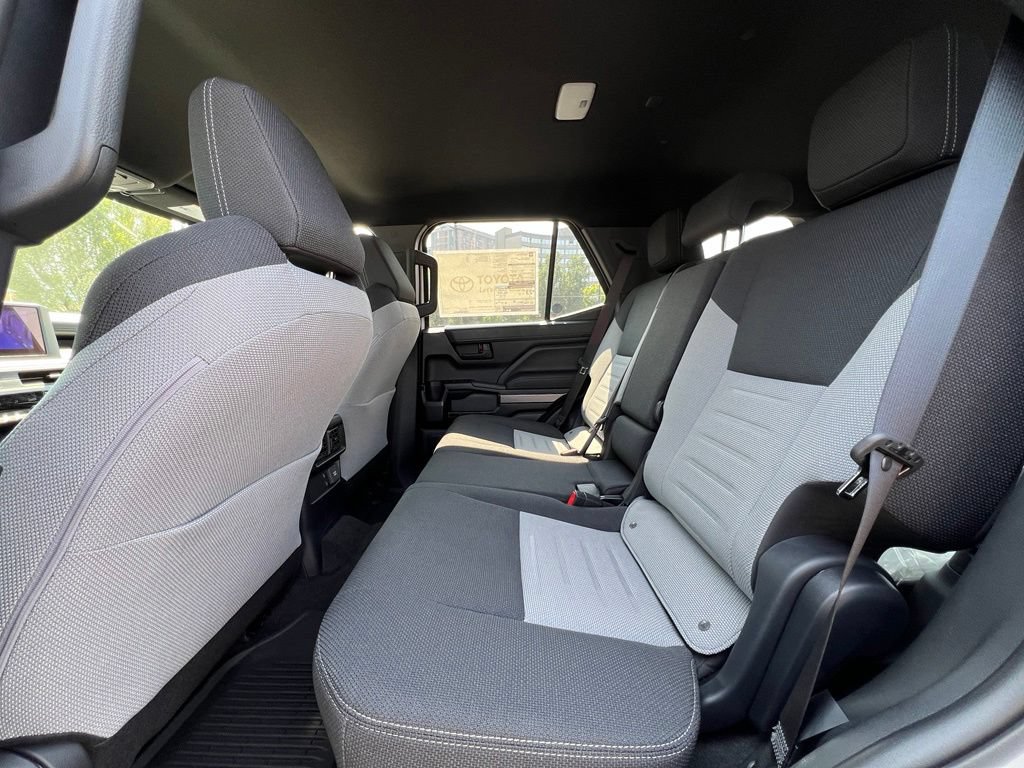 New 2026 Toyota 4Runner TRD Off-Road AWD/4WD image 15