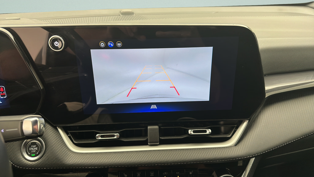 Used 2025 Chevrolet Equinox LT AWD/4WD image 17