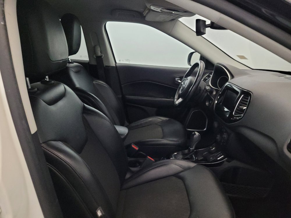 Used 2019 Jeep Compass Latitude AWD/4WD image 21