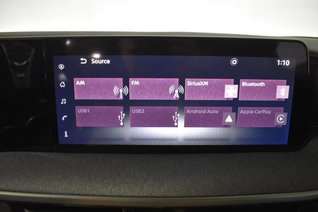 Certified 2025 Nissan Kicks SV AWD/4WD image 19