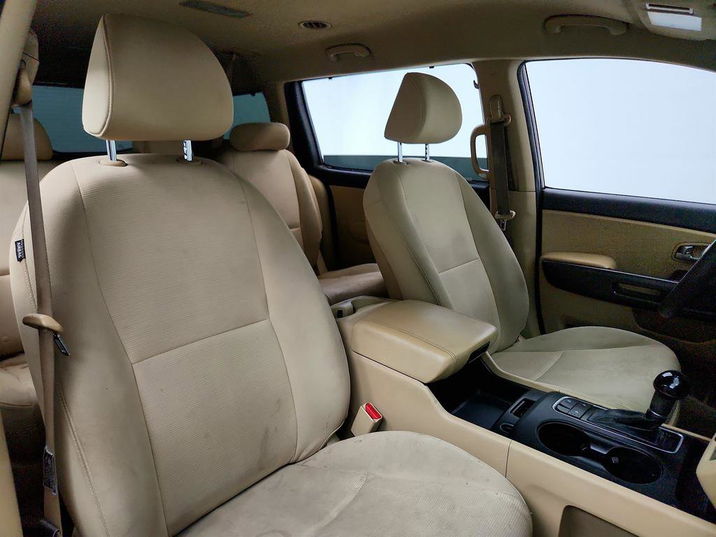 Used 2015 Kia Sedona LX w/ LX Convenience Package FWD image 26