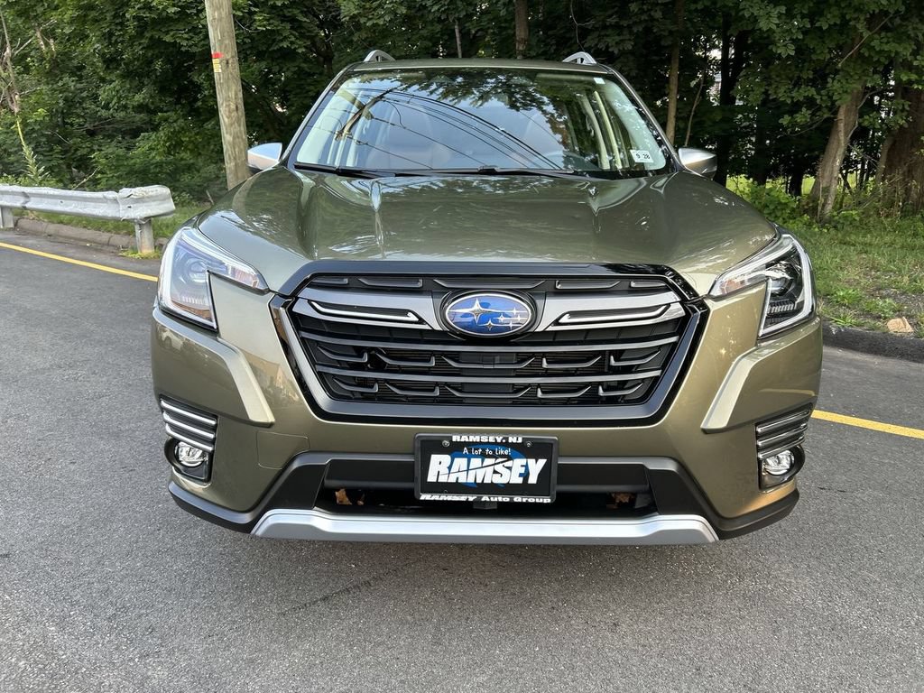 Certified 2023 Subaru Forester Touring AWD/4WD image 3