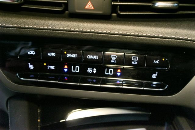 Used 2022 Buick Envision Preferred FWD image 27