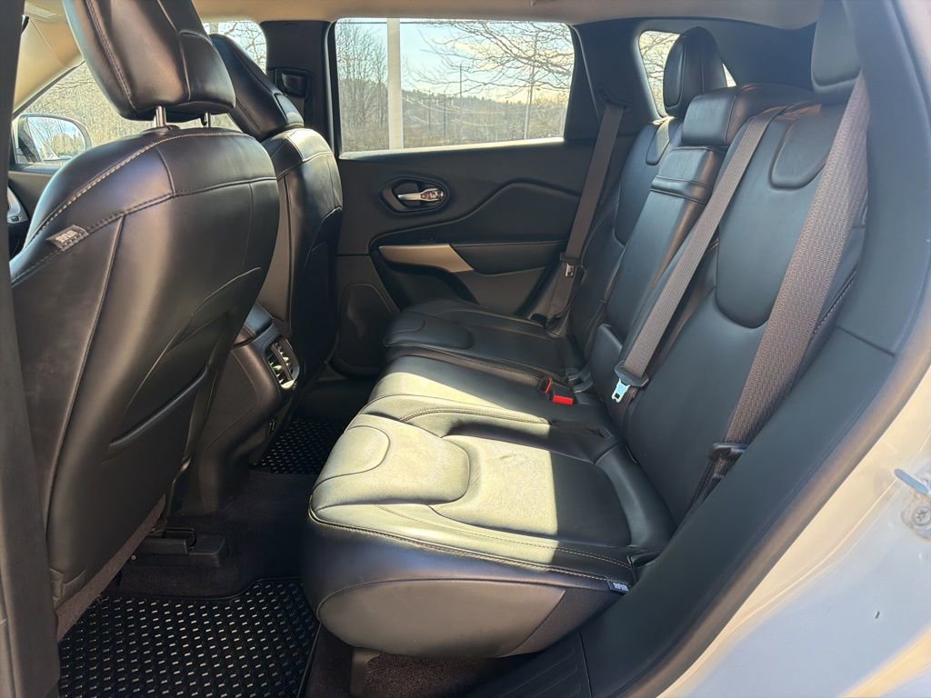 Used 2018 Jeep Cherokee Limited w/ High Altitude Package image 17