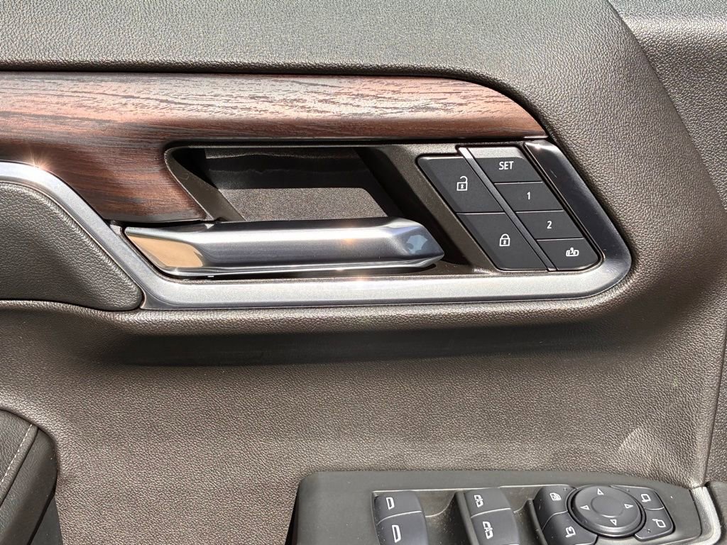 Used 2024 GMC Sierra 1500 SLT image 28