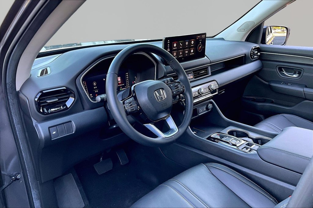 Used 2026 Honda Pilot Touring image 12