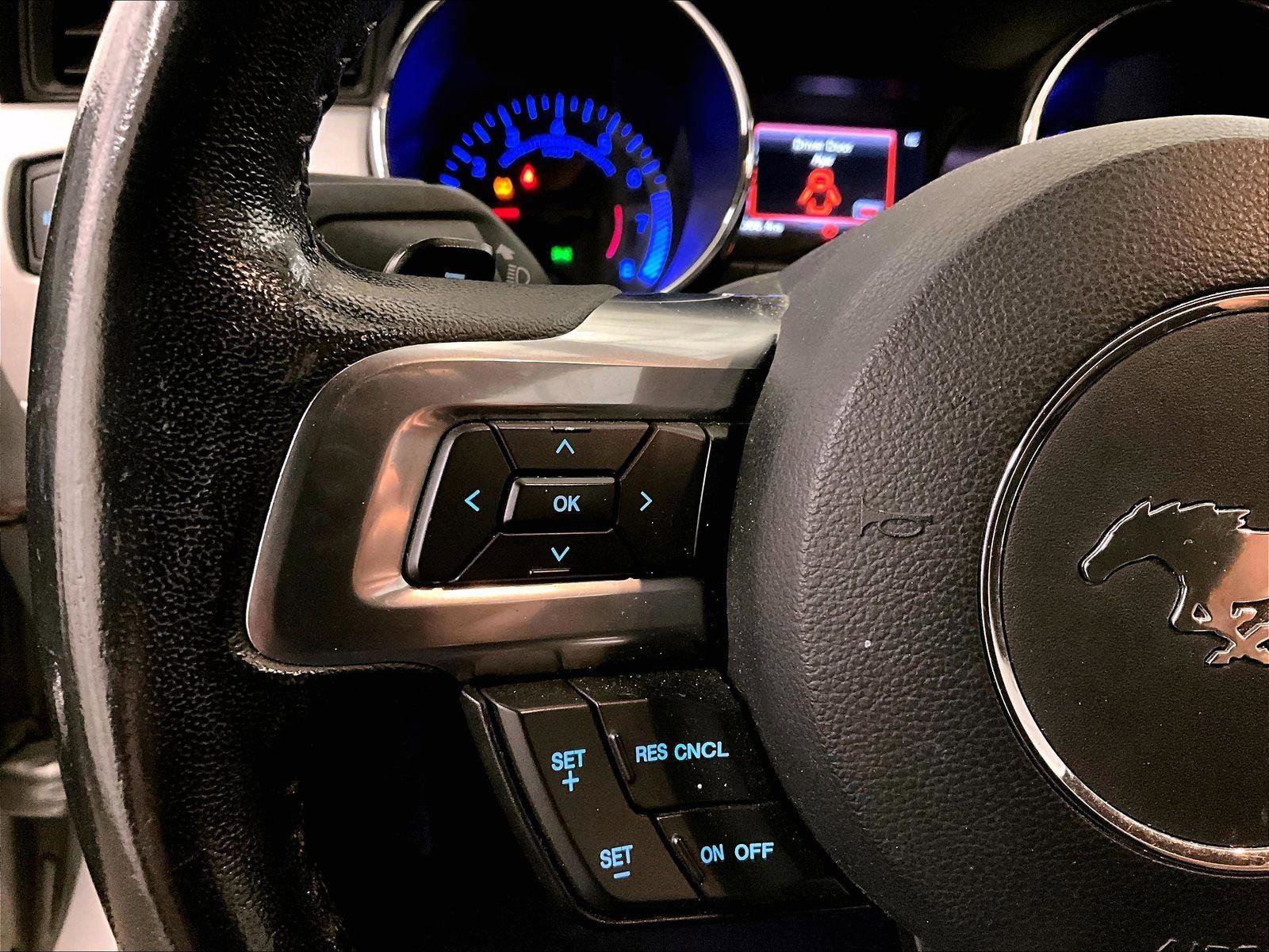 Used 2016 Ford Mustang Premium image 18