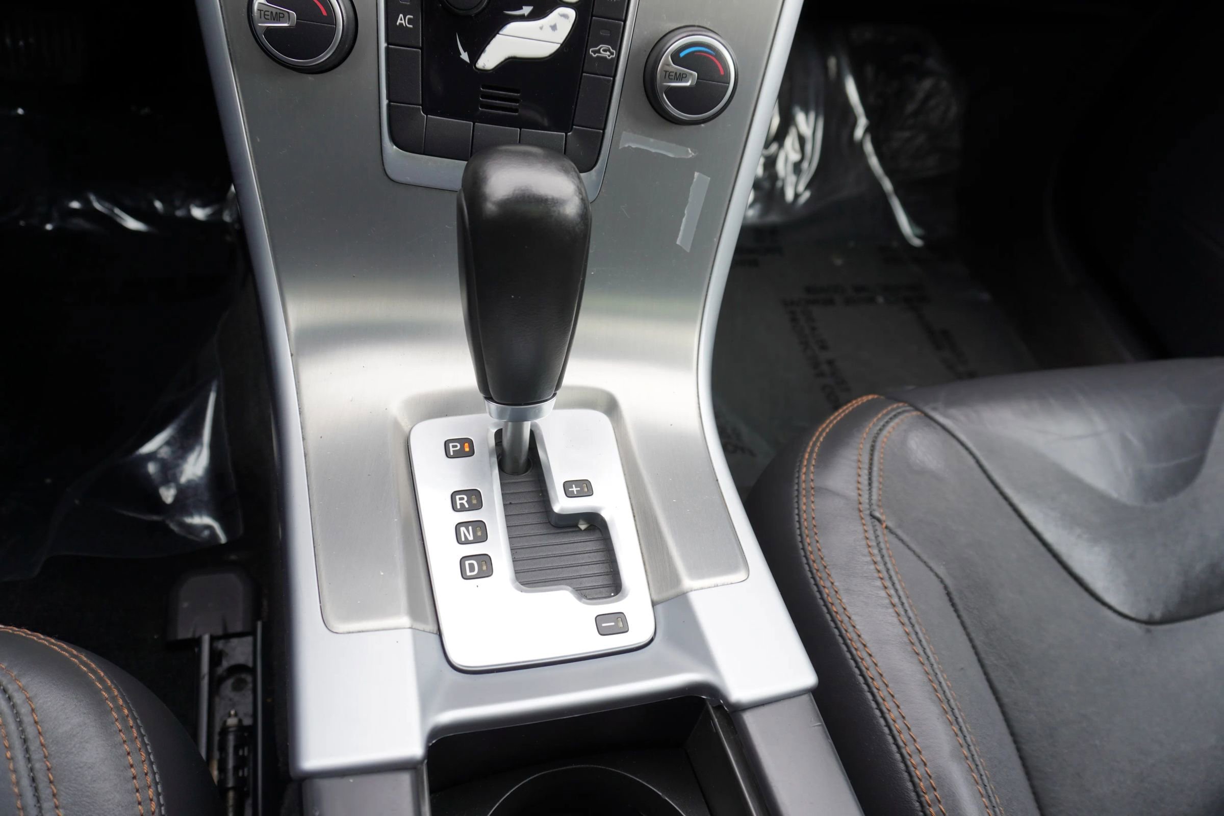 Used 2011 Volvo XC60 3.2 image 19