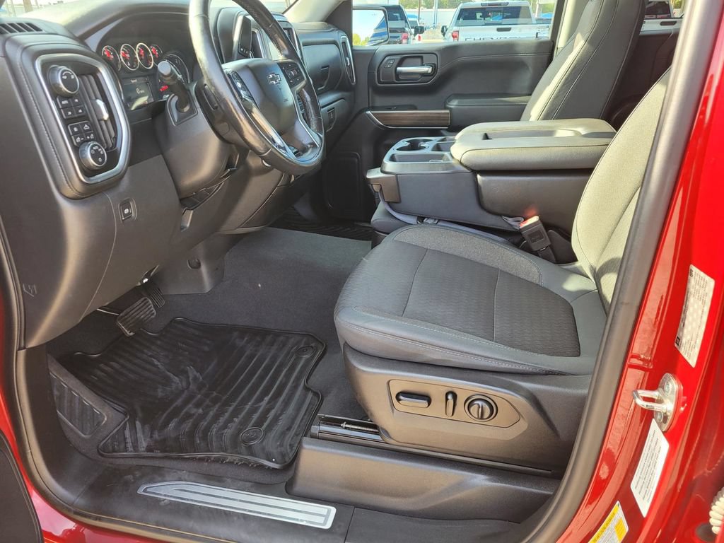 Used 2019 Chevrolet Silverado 1500 RST w/ All-Star Edition AWD/4WD image 2