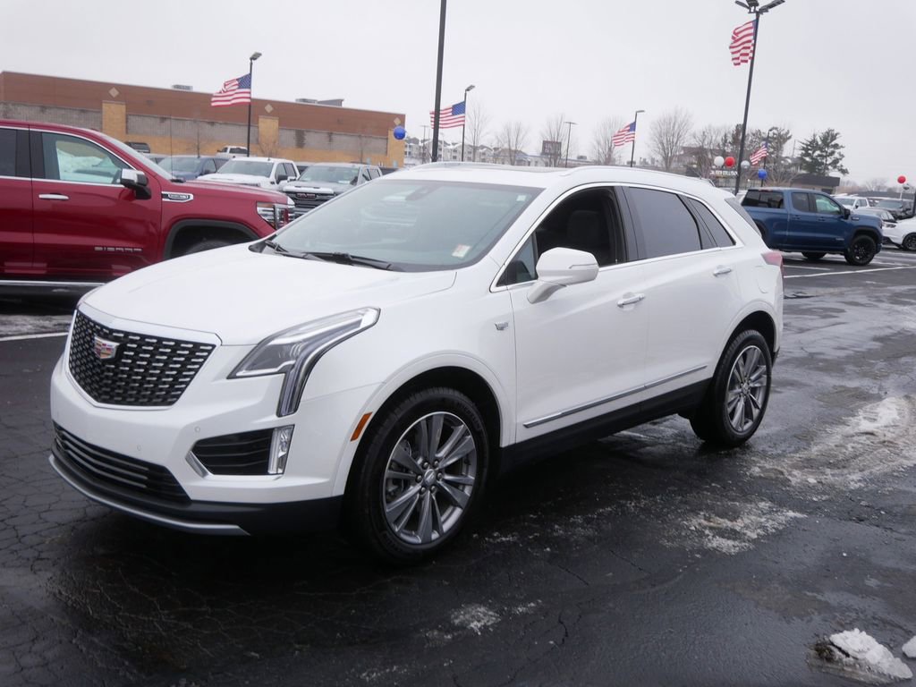 Used 2025 Cadillac XT5 Premium Luxury image 4