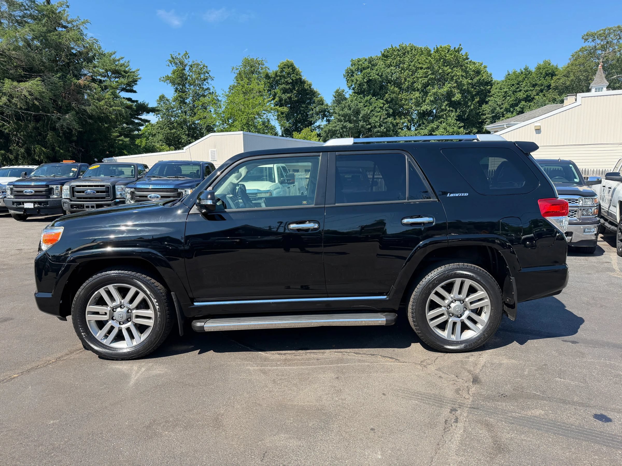 Used 2012 Toyota 4Runner Limited AWD/4WD image 3
