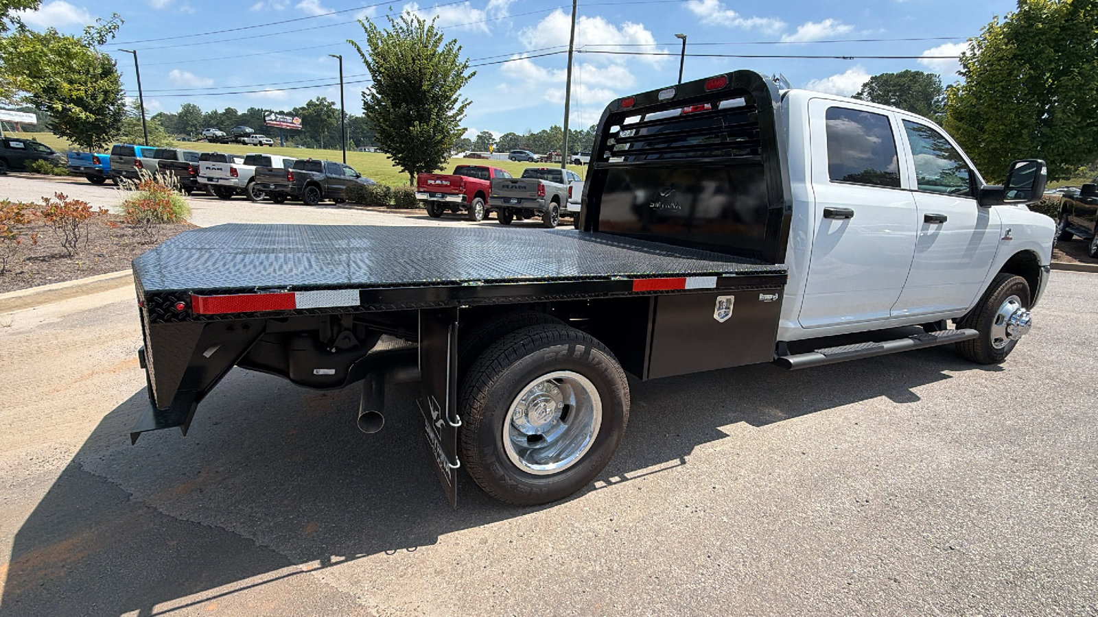 New 2026 RAM 3500 Tradesman w/ Chrome Appearance Group A AWD/4WD image 8