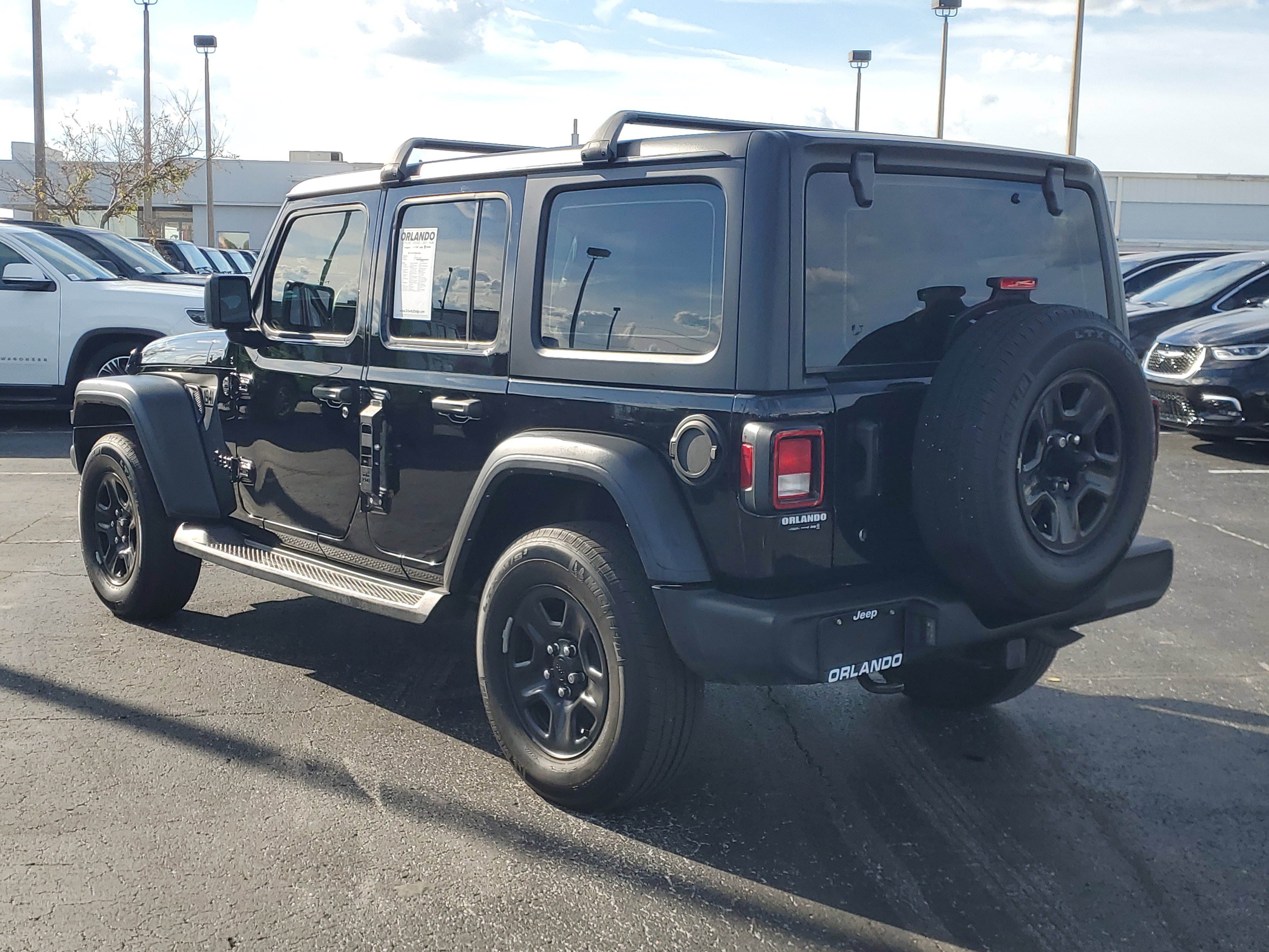 Used 2023 Jeep Wrangler Sport image 8