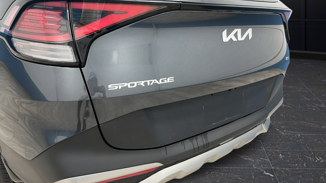 Used 2023 Kia Sportage LX AWD/4WD image 34