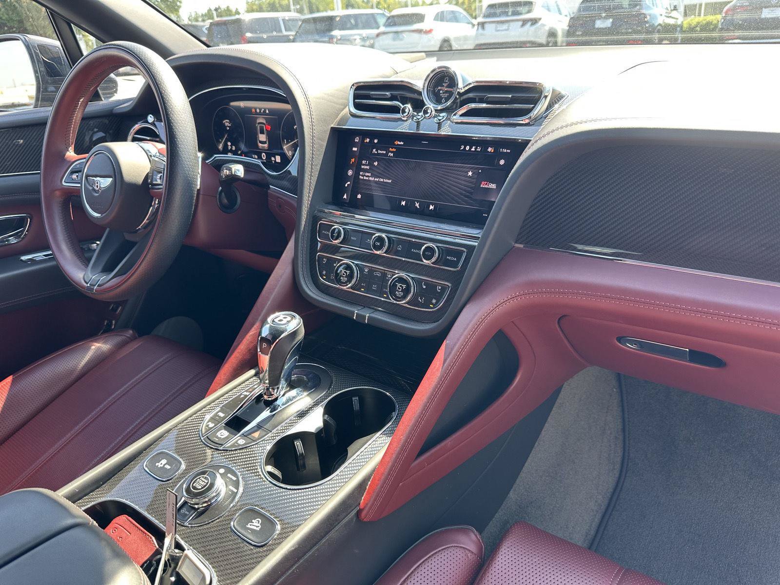 Used 2022 Bentley Bentayga AWD/4WD image 9