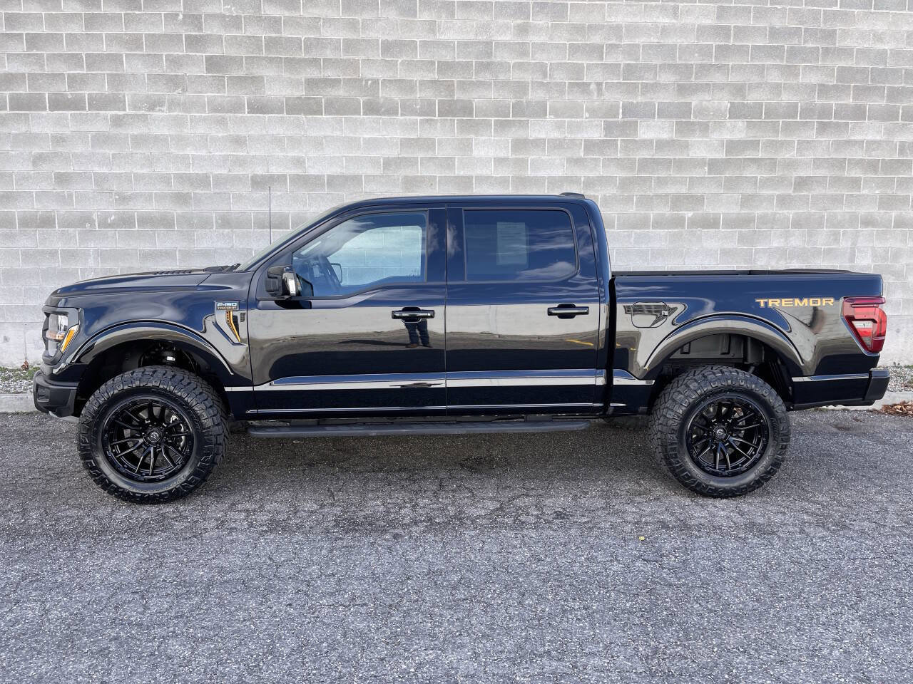 Used 2025 Ford F150 Tremor w/ Equipment Group 402A High image 39