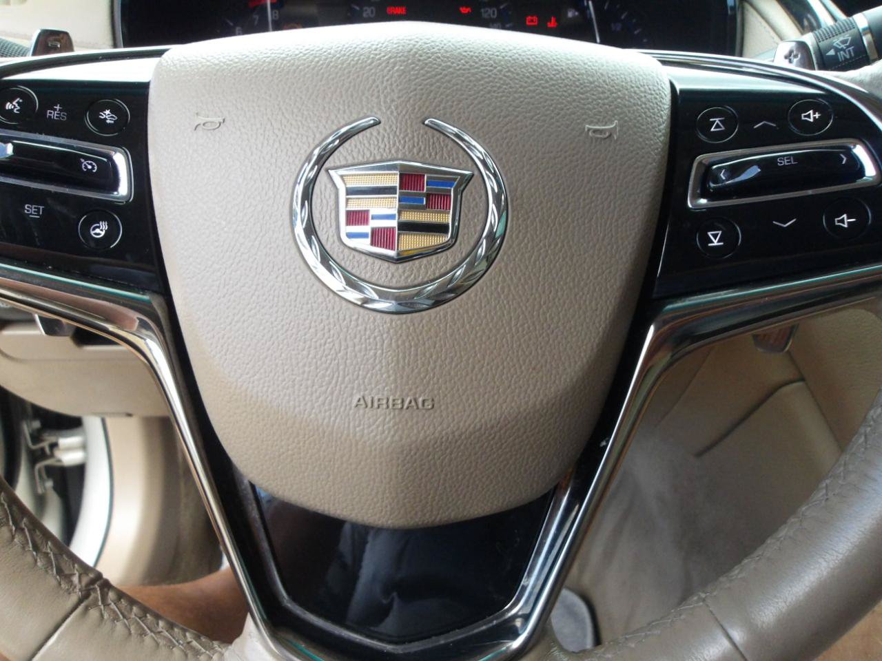 Used 2014 Cadillac CTS Luxury RWD image 20