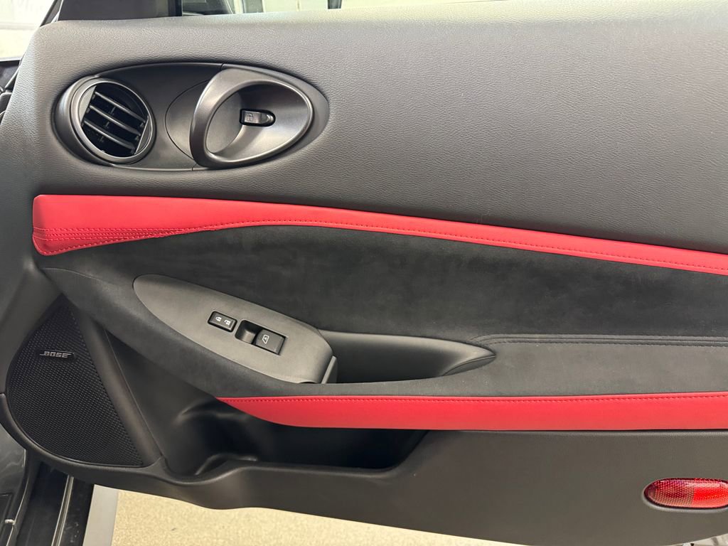 Used 2024 Nissan Z Performance w/ Floor Mat Package RWD image 16