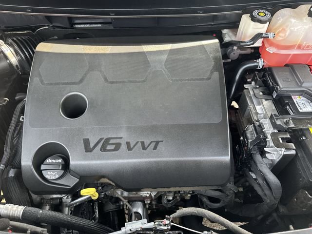 Used 2023 Buick Enclave Essence w/ Sport Touring Edition FWD image 29