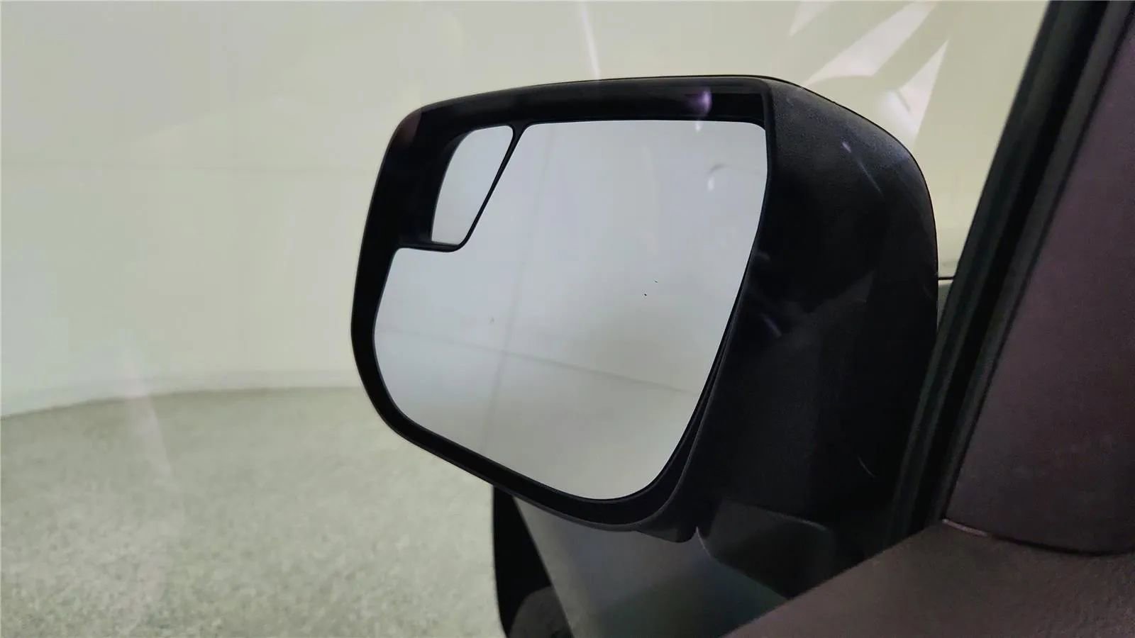 Used 2017 Chevrolet Colorado Z71 image 24