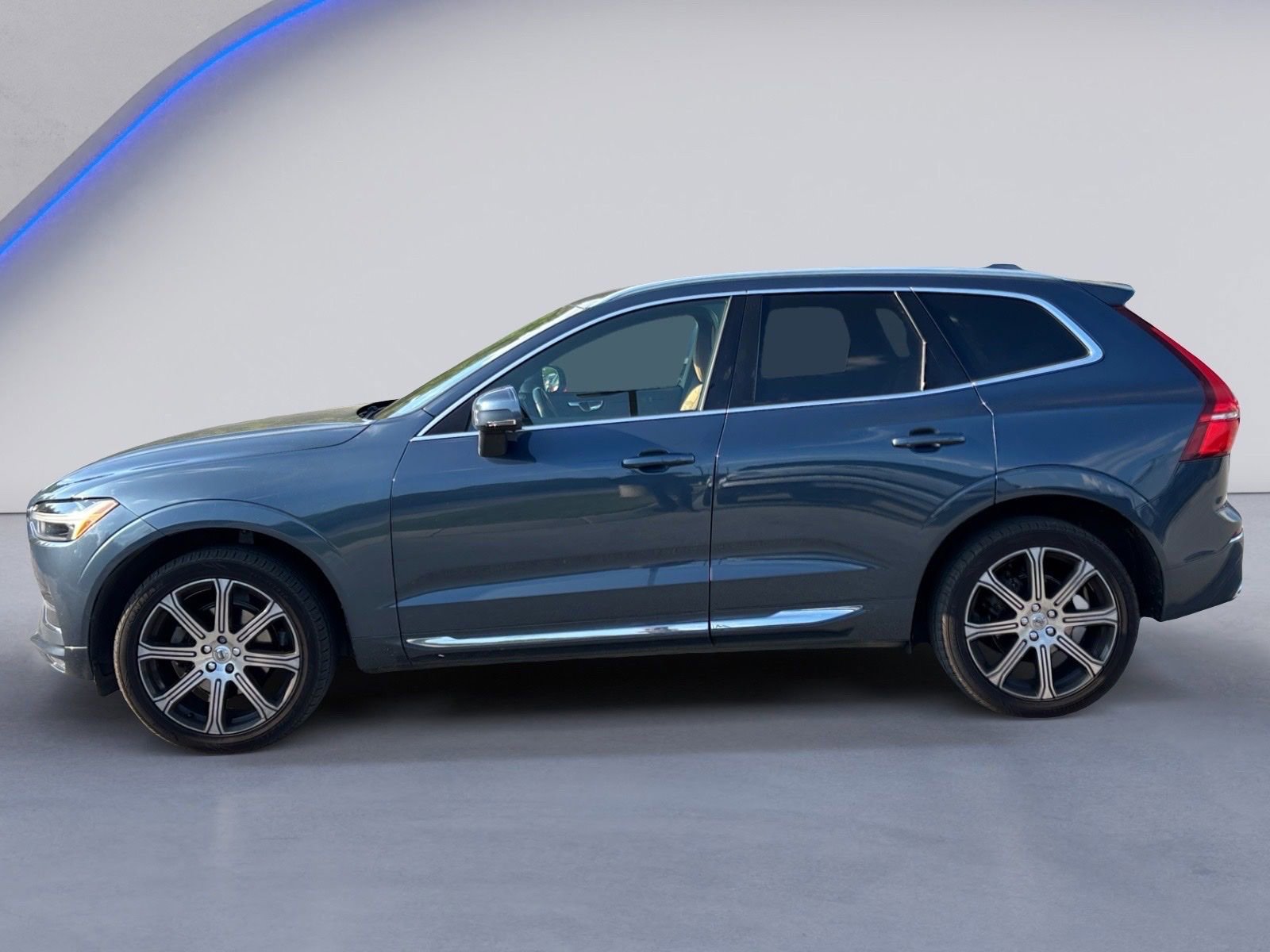 Used 2021 Volvo XC60 T5 Inscription FWD image 3