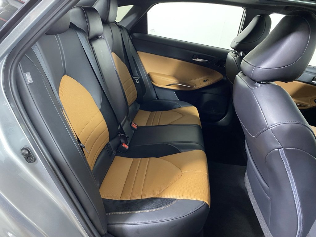 Used 2022 Toyota Avalon Touring image 31