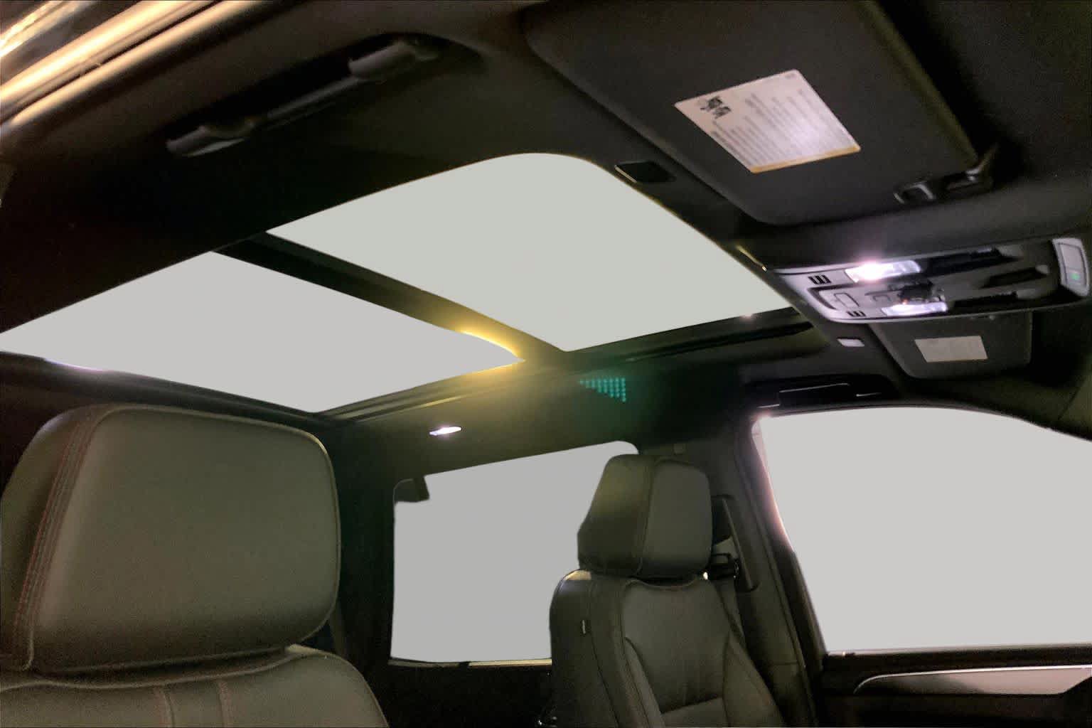 Used 2023 Chevrolet Tahoe RST w/ Luxury Package AWD/4WD image 13