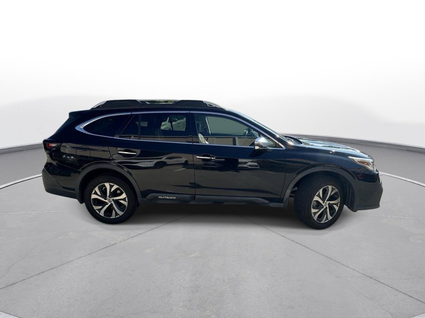 Used 2020 Subaru Outback Touring XT AWD/4WD image 5