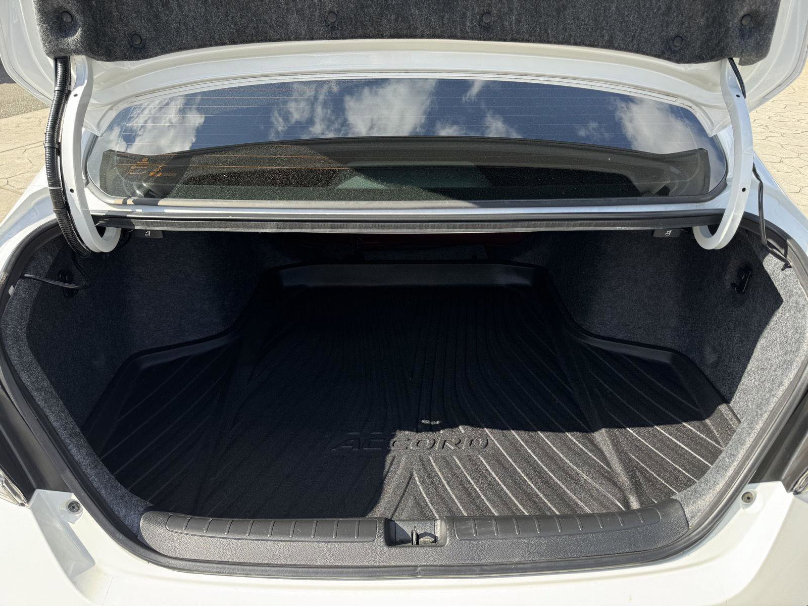 Used 2022 Honda Accord Sport image 13